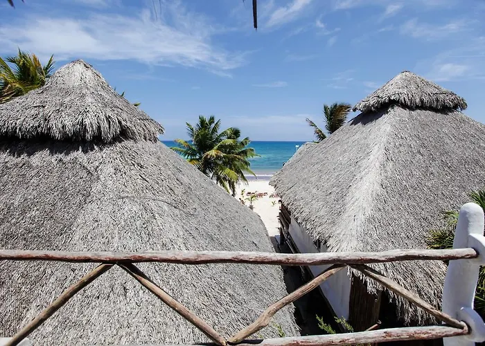 Hotel Akiin Beach 3*