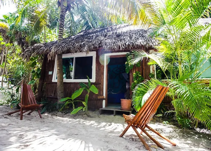 Hotel Akiin Beach 3*
