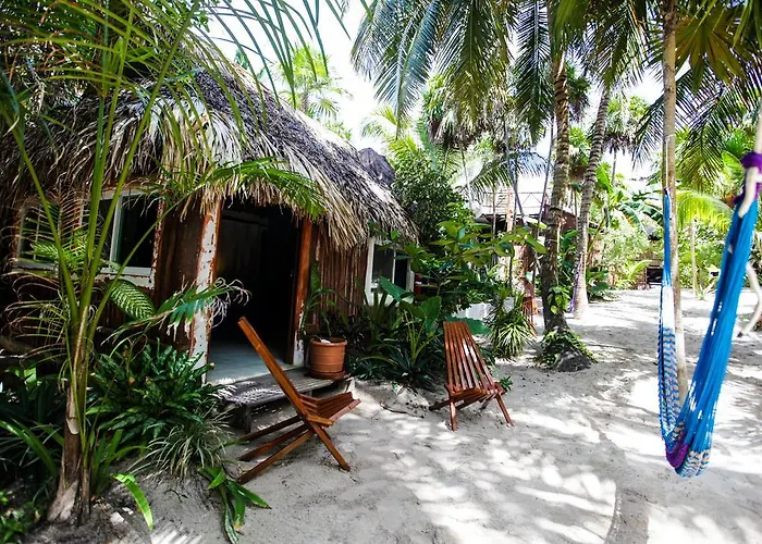 Hotel Akiin Beach 3*